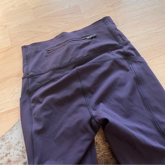 LULULEMON Pace Perfect Crop Legging Pants In Boysenberry Size 4 - Picture 9 of 11